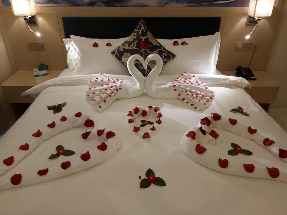 Season Inn Hotel Барка Екстериор снимка