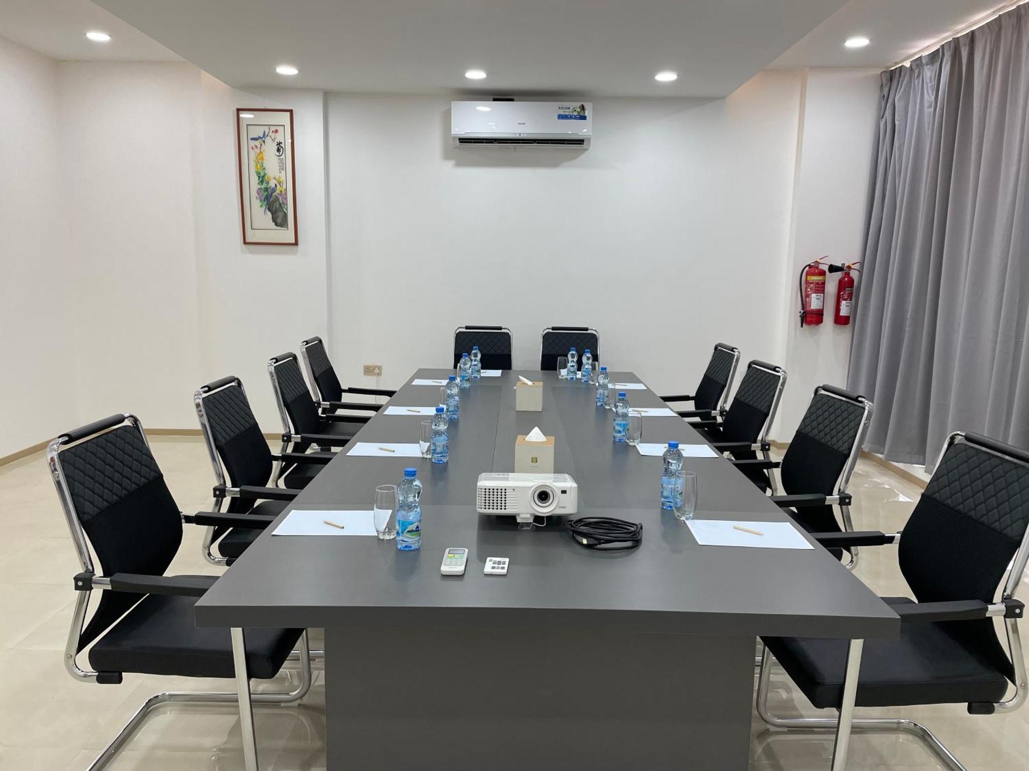 Season Inn Hotel Барка Екстериор снимка