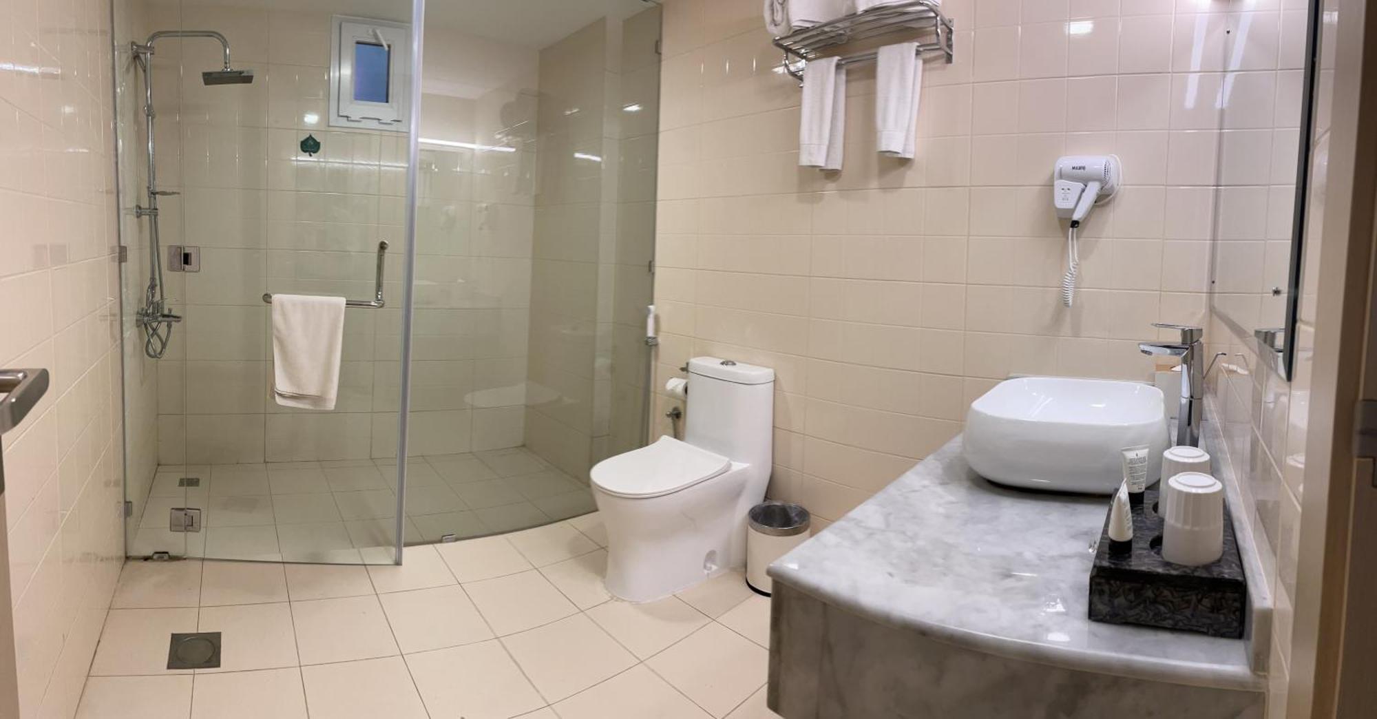 Season Inn Hotel Барка Екстериор снимка