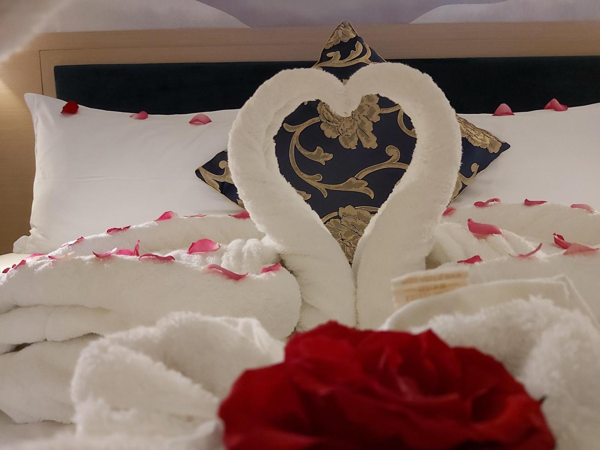 Season Inn Hotel Барка Екстериор снимка