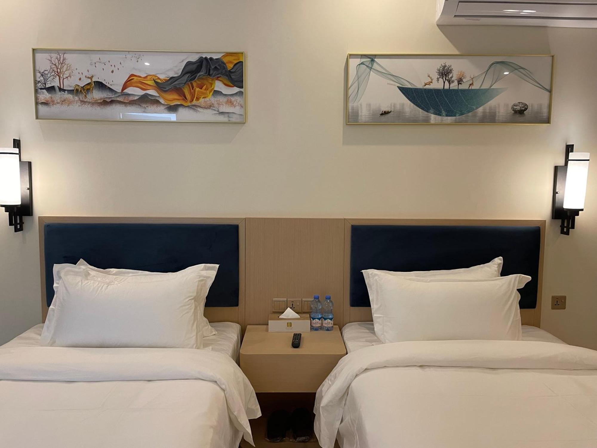 Season Inn Hotel Барка Екстериор снимка