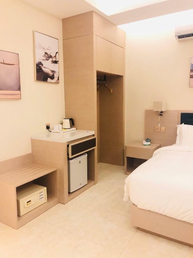 Season Inn Hotel Барка Екстериор снимка