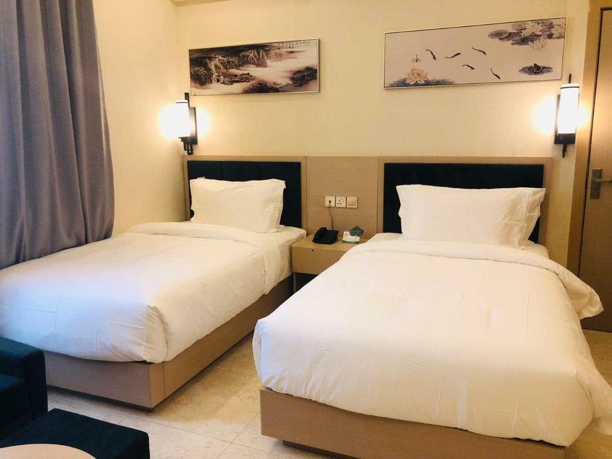 Season Inn Hotel Барка Екстериор снимка